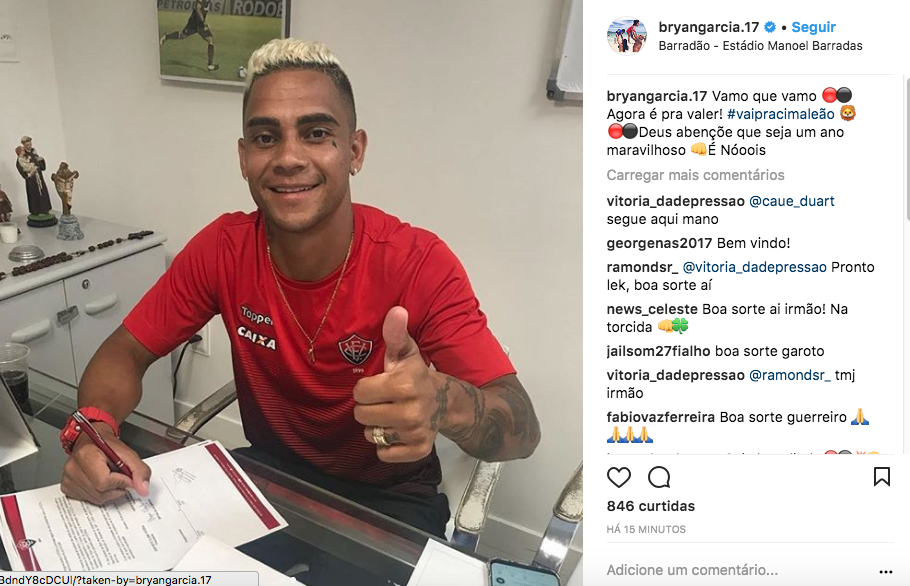 Lateral comemora acerto com o Vitória em rede social 1 Captura de Tela 2018 01 10 às 15.29.47