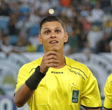 Arbitragem: Fábio Augusto Sá Jr apita Vitória x Botafogo-PB