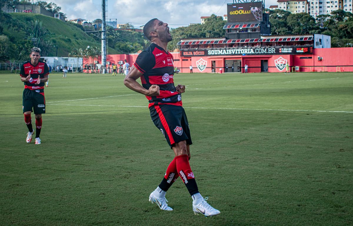 Vitória renova com seis jogadores; Novos contratos são publicados no BID