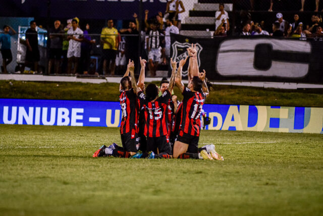 ECVitoriaNoticias - Blog / site do Esporte Clube Vitória (Bahia - Brasil)  -: Resultados e classificação da 2ª rodada da Série B do Campeonato  Brasileiro 2012