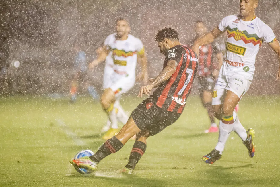 Vitória x Sport ao vivo: como assistir online e transmissão na TV do jogo  da Série B - Portal da Torcida