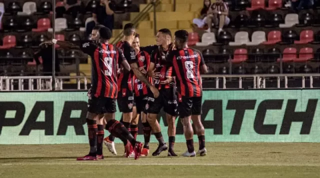 Vitória vence o Botafogo-SP e é líder isolado da Série B - UrandiOnline