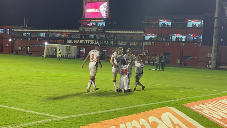 Gol Vitoria x Atletico MG