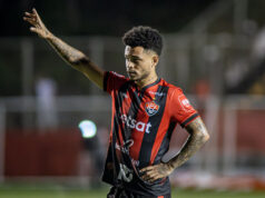Vitória tem a terceira camisa mais barata do Brasileirão Matheusinho Vitoria