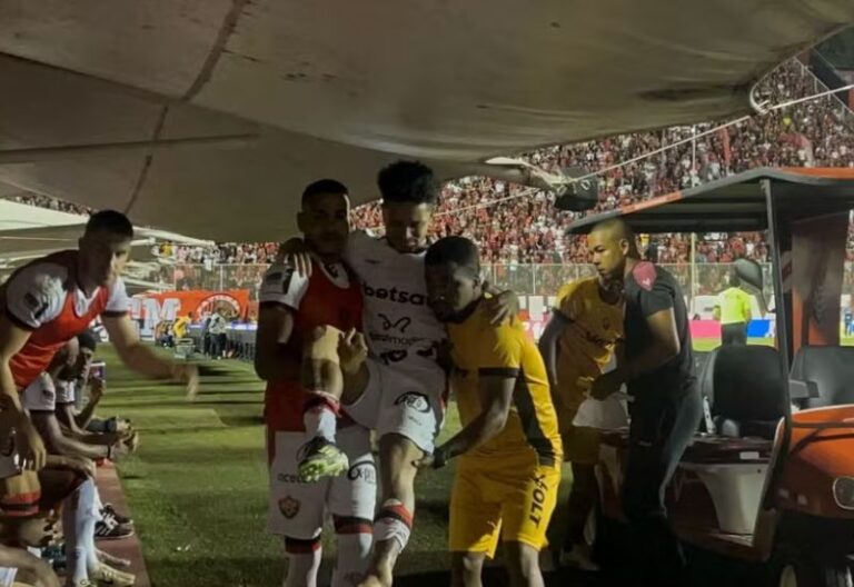 Matheuzinho lesionado