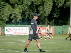 DM rubro-negro: Volante volta a treinar após trauma no joelho VIC 33565 scaled