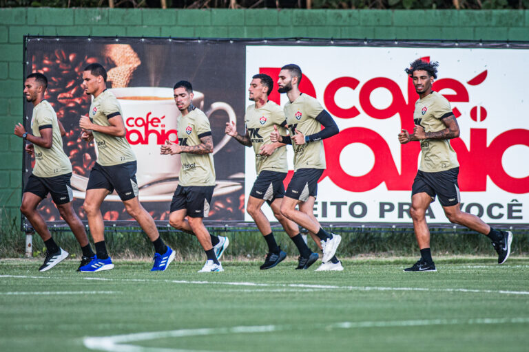 VICTOR FERREIRA 1122 scaled