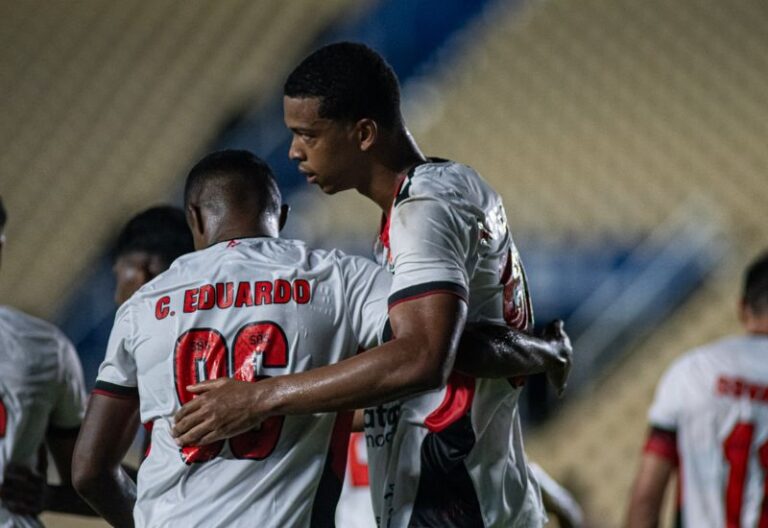 Carlos Eduardo e Carlinhos