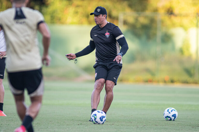 Victor Ferreira 3207