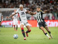 Vitória é o time que menos ganha divididas no Brasileirão Atletico 2x2 Vitoria
