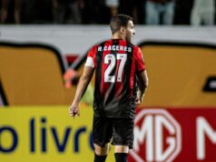Peça-chave no Vitória, lateral está fora do jogo contra Corinthians Raul Caceres
