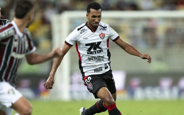 das vaias a redencao ex santos lucas braga e decisivo para o vitoria 1 das vaias a redencao ex santos lucas braga e decisivo para o vitoria 1