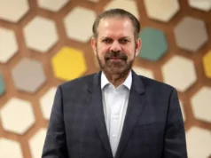 Sem Ednaldo Rodrigues, Vitória decide apoiar presidente da FPF Reinaldo Carneiro