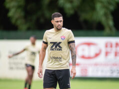 Presidente do Vitória define a situação de Wellington Rato Wellington Rato