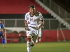 Ex-Vitória marca gol e mantém time vivo na briga pelo acesso na Série C Dudu Miraíma