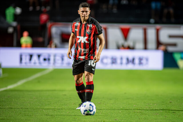 Atacante Osvaldo Atacante Osvaldo