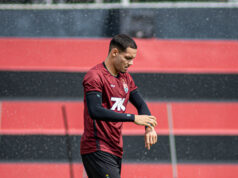 Vitória pode ter novo desfalque por punição no STJD Neris