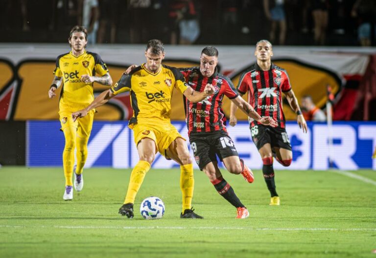 Vitória é único time da parte de baixo da tabela sem jogos atrasados