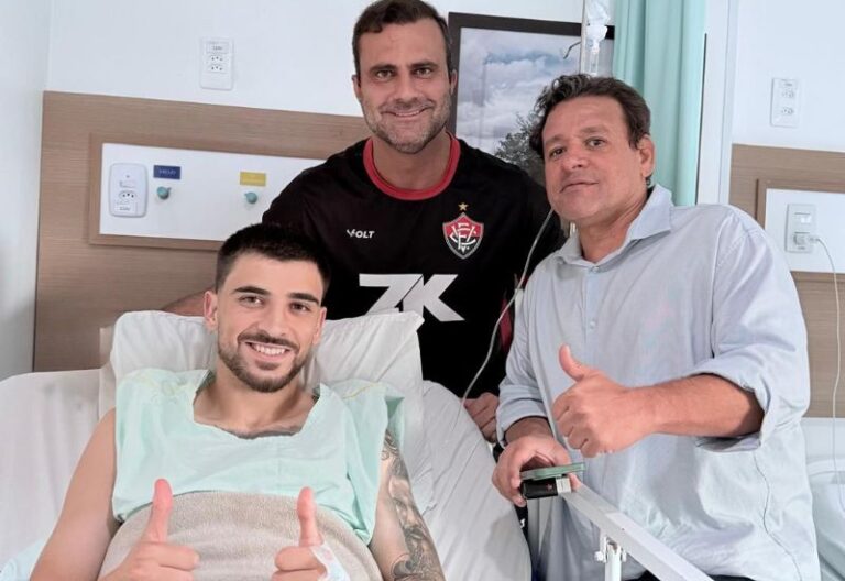 Rúben Ismael após cirurgia no joelho
