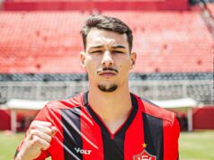 Vitória negocia com o Sport a saída do lateral Claudinho Claudinho
