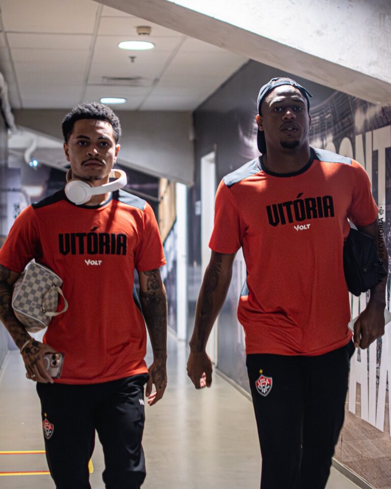 Vitória anuncia escalação com retorno importante e novidades no banco