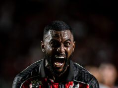 Vitória perde lateral titular para jogo contra o Internacional