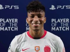 Ex-Vitória faz gol e é eleito craque da partida na Champions League