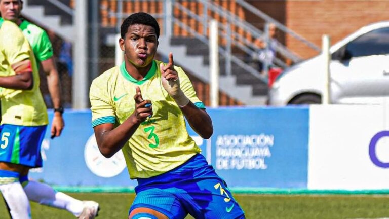 Jogador do Vitória integra lista da Seleção Sub-16 para torneio na França