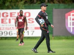 Vitória realiza treino tático em preparação para duelo com o Corinthians