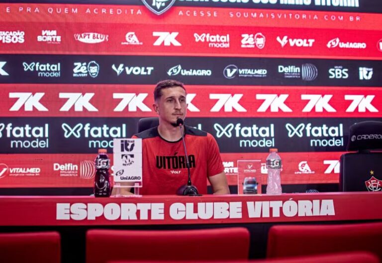 “Momento importante para mim”, diz novo titular no gol do Vitória