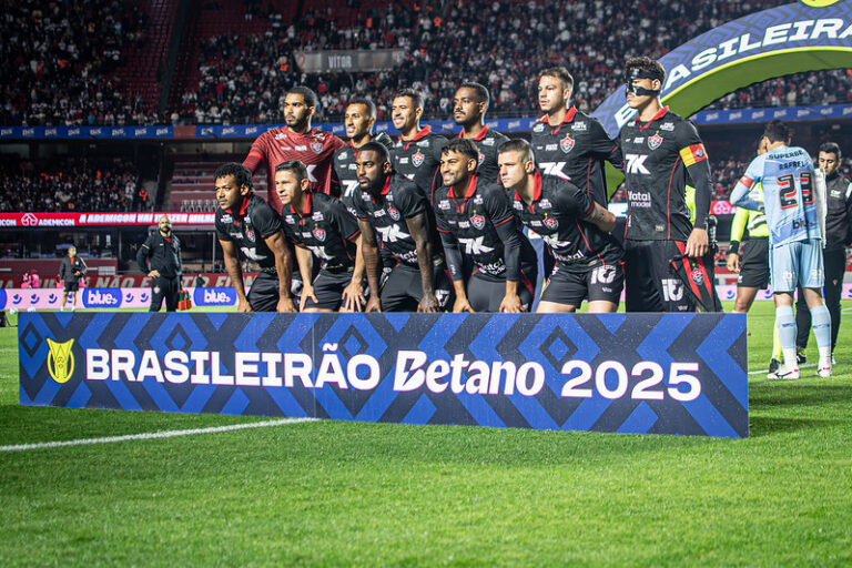 Santos x Vitória: onde assistir ao jogo da 29ª rodada do Brasileirão