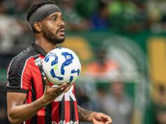 Titular preocupa e vira dúvida para jogo contra o Bragantino