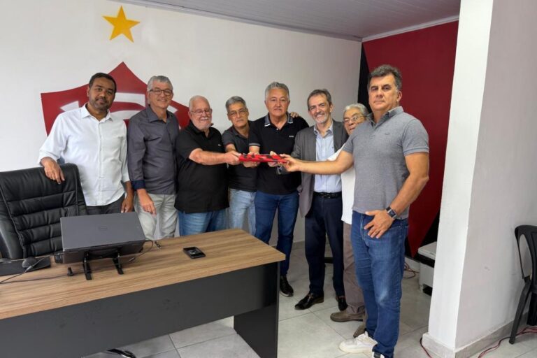 Fábio Mota lança chapa para disputar reeleição no Vitória