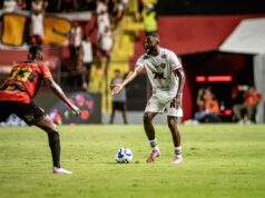 Vitória reduz risco de rebaixamento após vencer o Sport