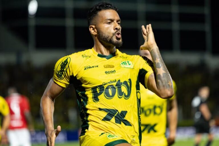 Destaque do Brasileirão 2025 exalta força do Barradão