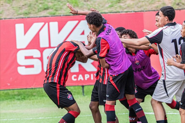 Vitória decidirá títulos do Baiano sub-15 e sub-17 contra o Bahia