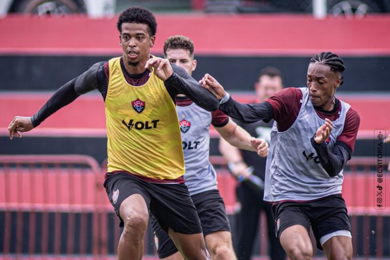 Vitória intensifica preparação visando o Palmeiras com ajustes ofensivos e defensivos