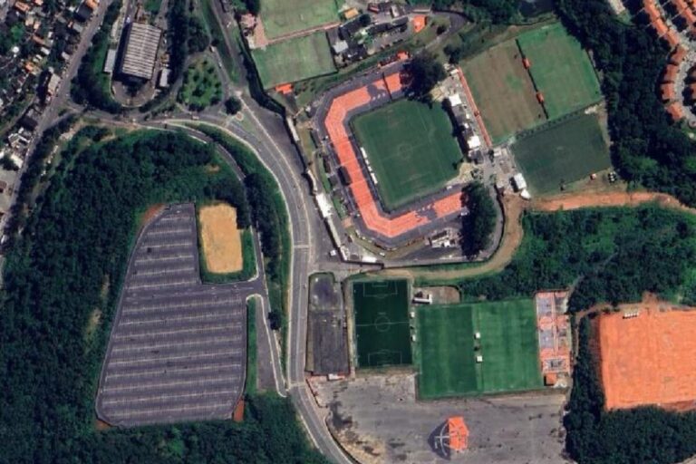 Vitória faz importante comunicado sobre estacionamento para domingo (7); confira