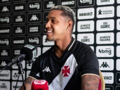 Atacante do Vasco desejado pelo Vitória faz exigências para fechar