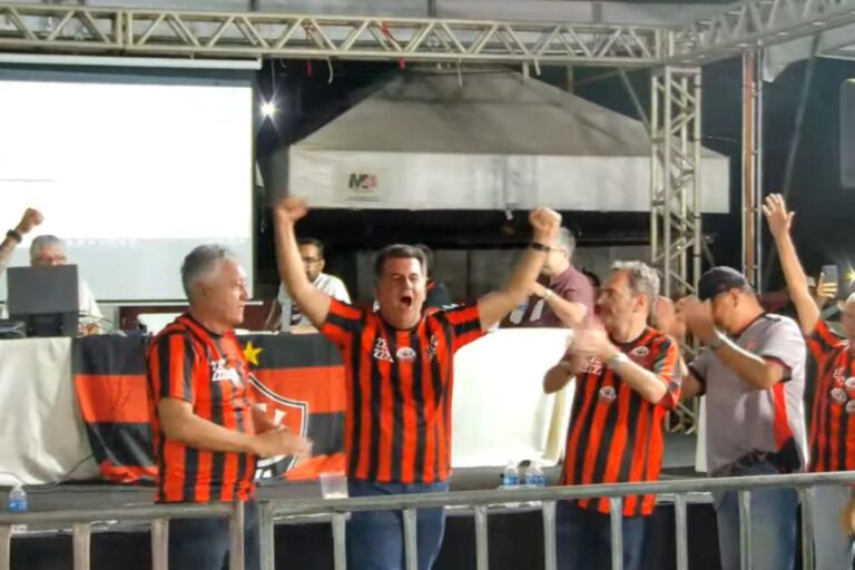 Fábio Mota é reeleito presidente do Vitória; veja resultado