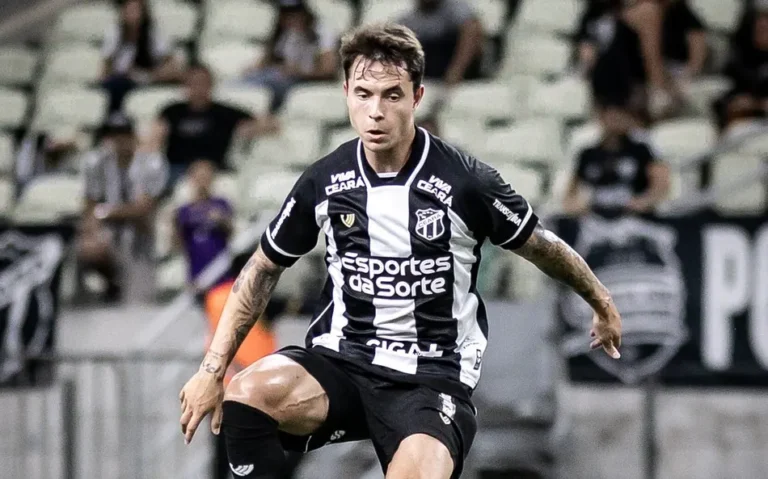 Vitória tem interesse na contratação de Vinícius Zanocelo