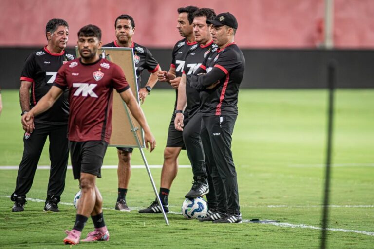 Vitória antecipa concentração para jogo contra o São Paulo