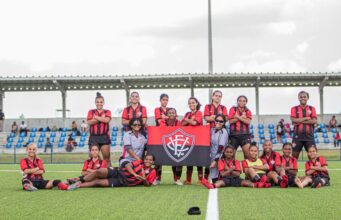 Vitoria feminino base