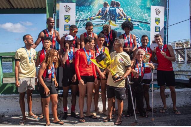 Vitória octacampeão de remo