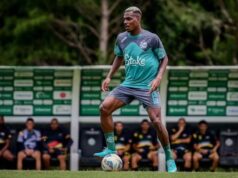 Vitória se aproxima de contratação de volante que disputou a última Série A