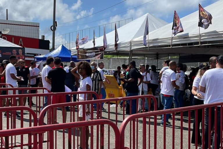 Vitória divulga lista final de sócios aptos para votar nas eleições