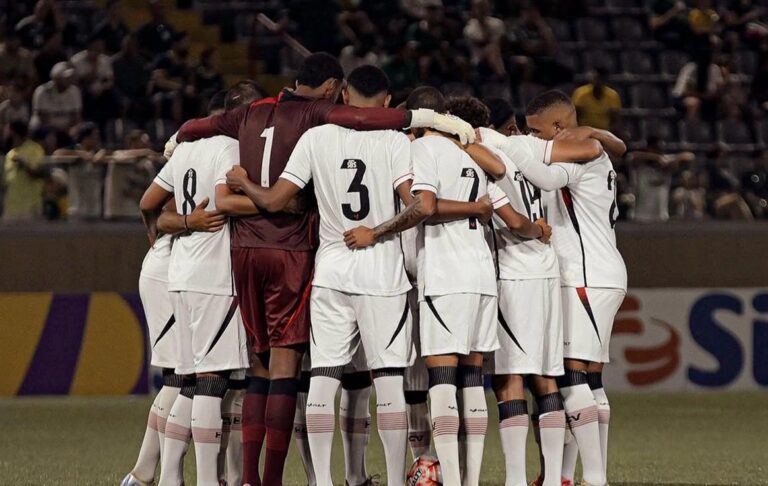 Vitória integra atletas da Copinha ao elenco para disputa do Baiano