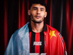 Vitória anuncia contratação do volante argentino Emmanuel Martínez