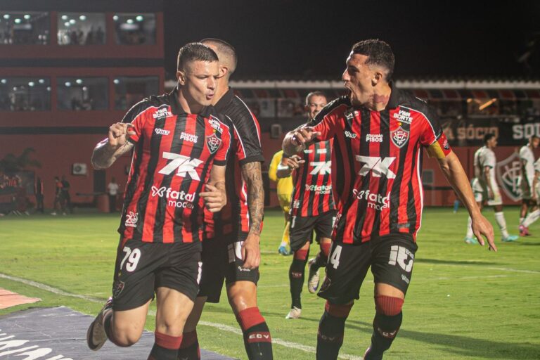 Gol de Renato Kayzer no Ba-Vi