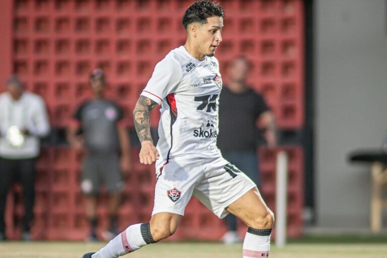 Rodrigo Chagas elogia Kike Saverio: “mudou o cenário da partida”